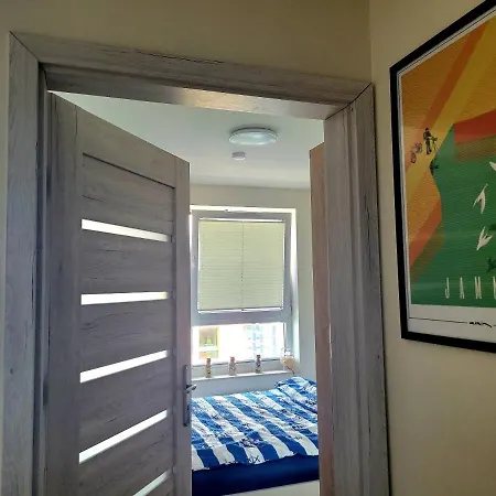 Apartament Nadmorski --netflix-wifi-100 Mbs -- Apartman